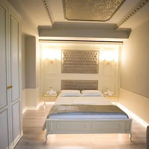 Lotus Otel Tiran